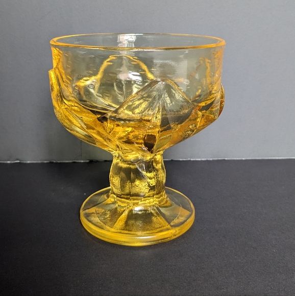 Vintage Tiffin Fransican Cornsilk Yellow Glasses. Tulip Design set of 4 - Picture 2 of 6